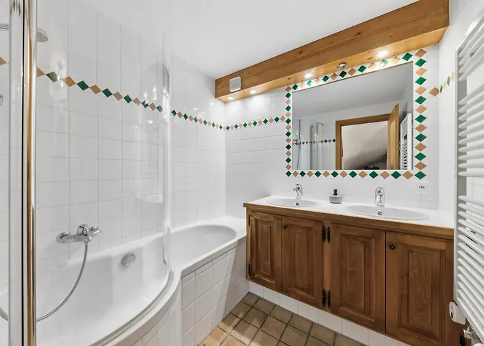 4-bedroom Mountain In By Guestlee * Verbier