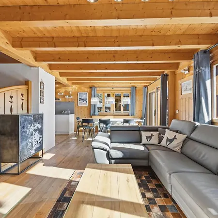 4-bedroom Mountain In By Guestlee