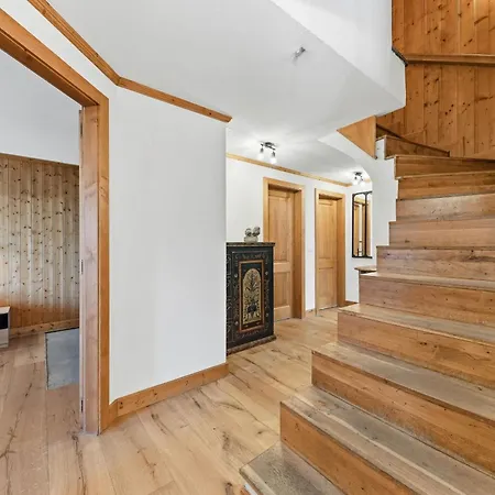 Alpesi faház 4-bedroom Mountain In By Guestlee